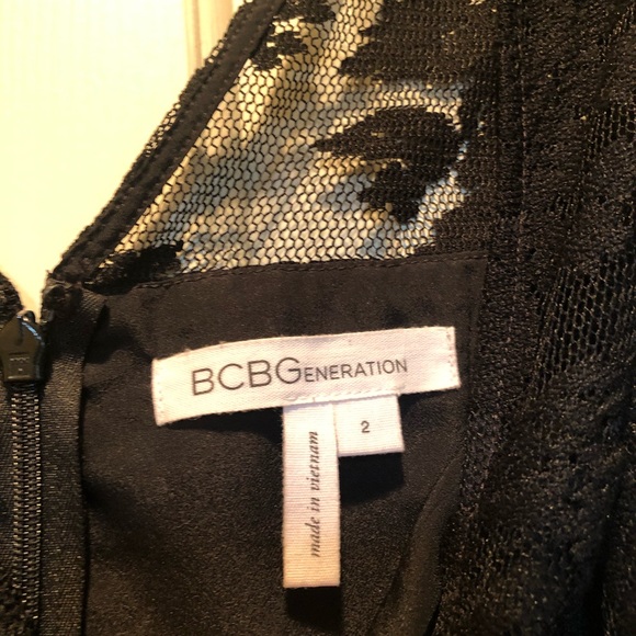 BCBG size 2 black lace romper - Picture 3 of 4